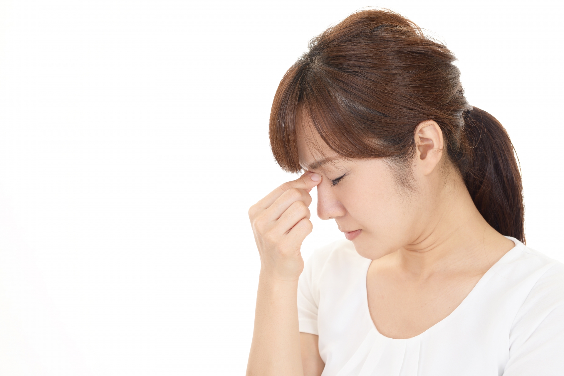 「目の疲れ」と「眼精疲労」は違う？放置すると危険なサイン