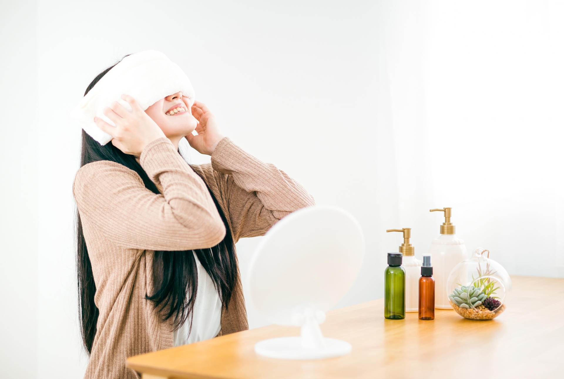 どっちが正解？『目が疲れた時、温める？それとも冷やす？』